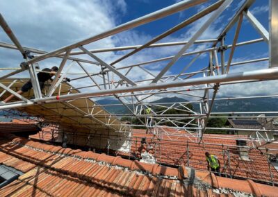 Progettazione, montaggio e noleggio ponteggio e copertura provvisoria - edificio residenziale - Menaggio (Como)