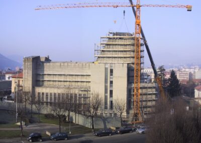 Noleggio ponteggi - edificio religioso - loc. Ponte Chiasso (Como)