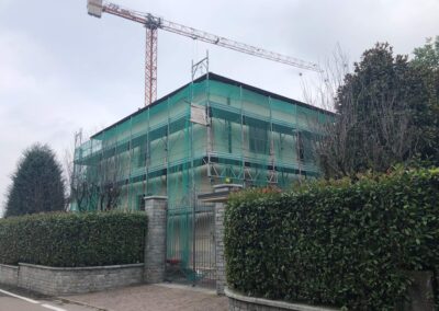 Noleggio ponteggi - edificio residenziale - Fino Mornasco (Como)