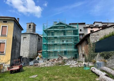 Noleggio ponteggi - edificio residenziale - loc. Scaria - Alta Valle Intelvi (Como)